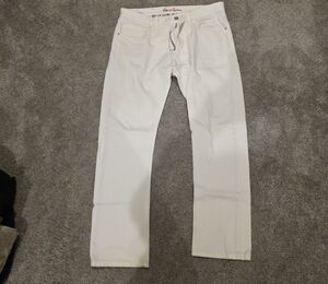 Robert Graham White Straight Jeans